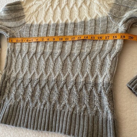 Max Studio Gray and Cream Cable Knit Sweater - Picture 7 of 8
